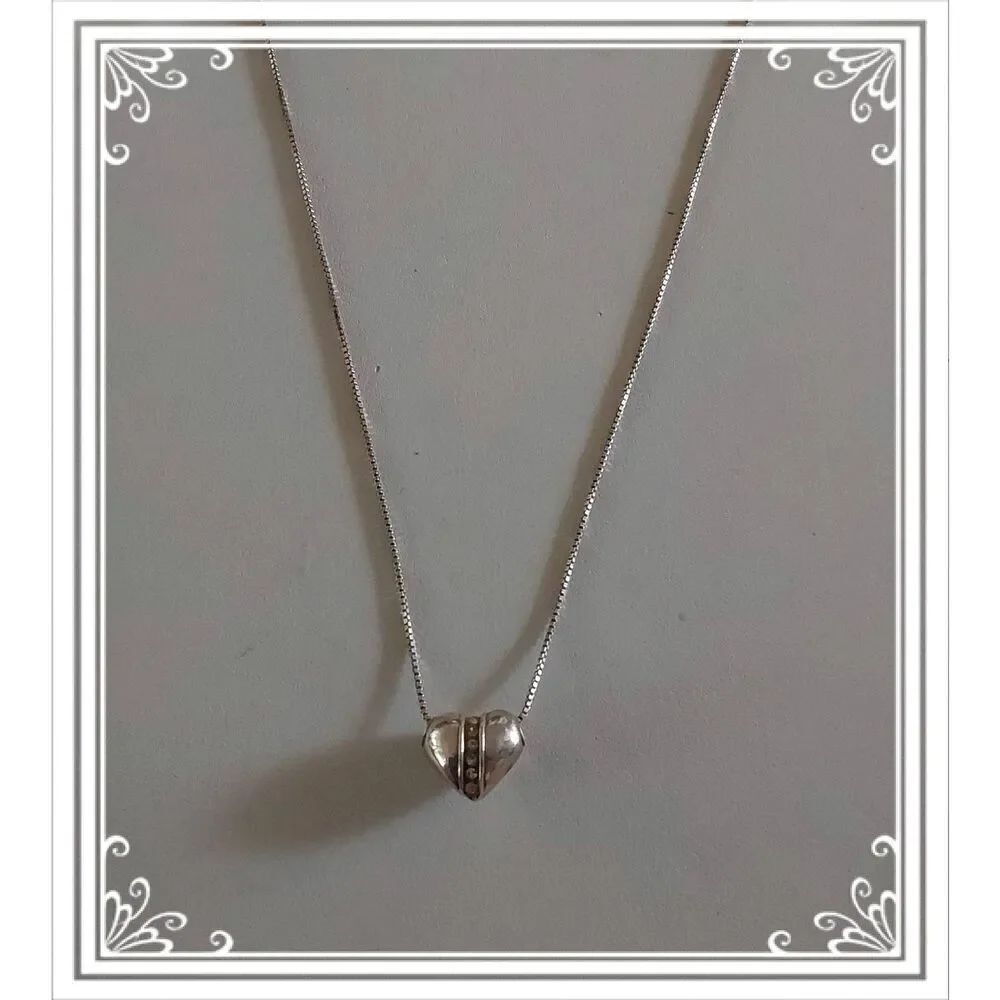 Beautiful Vintage Sterling Silver Puffed Heart & Simulated Diamond Necklace